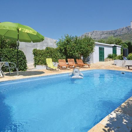 Amazing Apartment In Kastel Sucurac With Kitchen Kastela Bagian luar foto